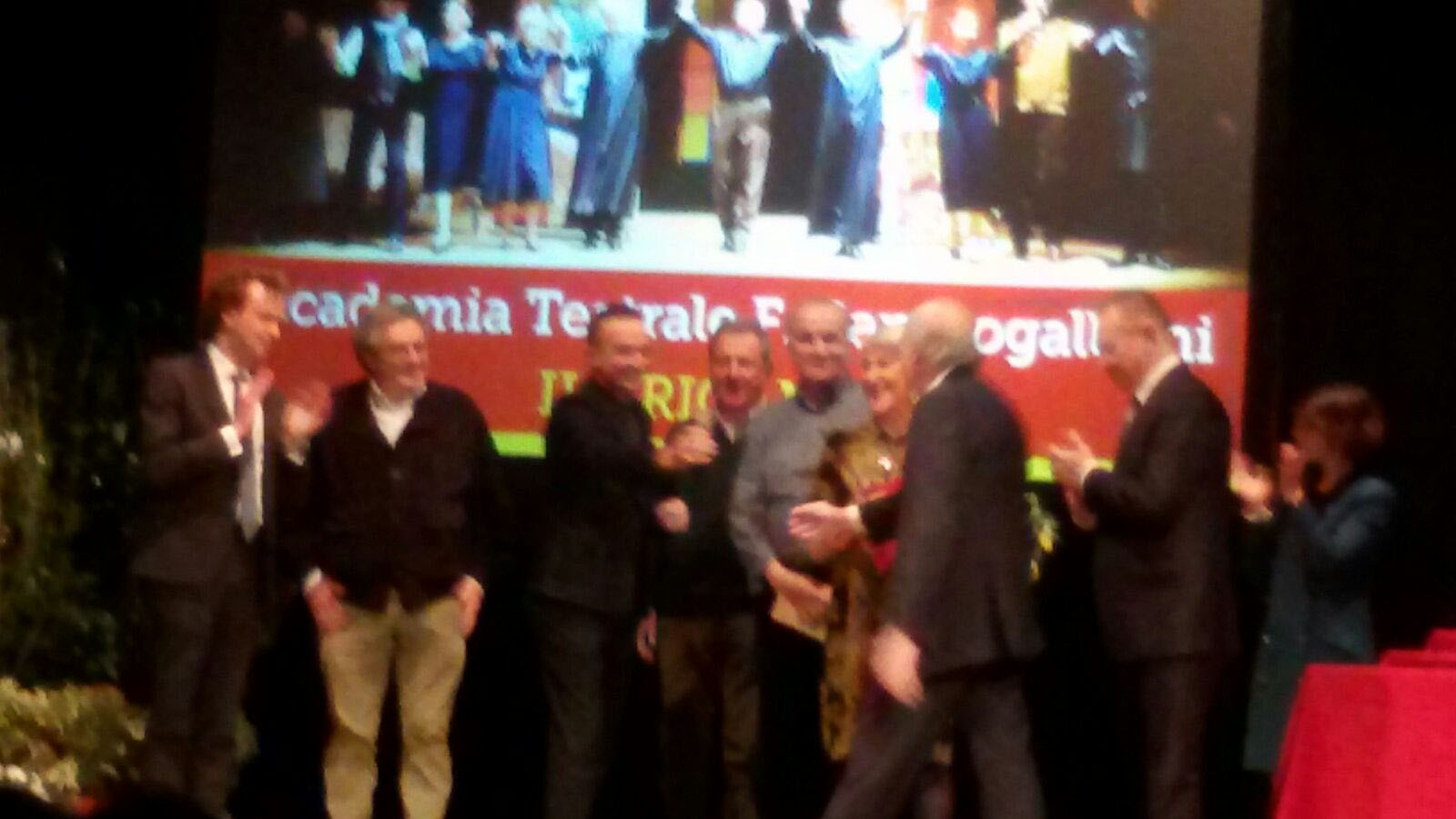 Uno dei momenti della premiazione dell’Accademia Teatrale “Francesco Campogalliani”